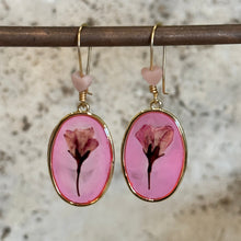 Load image into Gallery viewer, Resin pink floral earrings with gold accents frame
