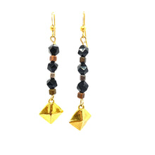 Load image into Gallery viewer, Pyramid Onyx Earrings
